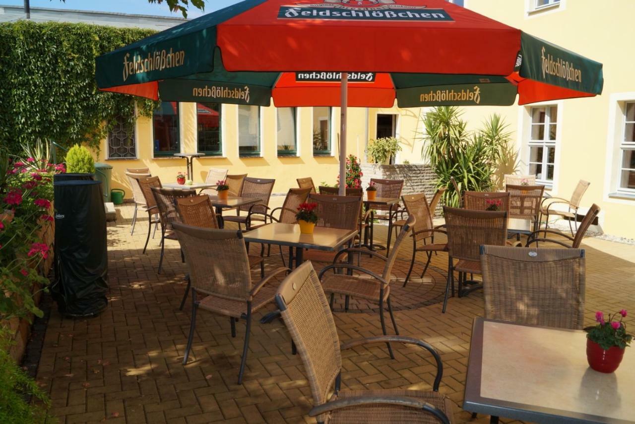Ferienwohnungen Im Gasthaus Zur Gruenen Wiese Sebnitz Bagian luar foto